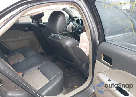 2010 Mercury Milan Premier из США, поврежденный, VIN 3MEHM0JA3AR630559